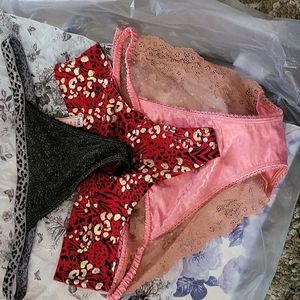 The repair of medium Victoria's secret or pink underwear